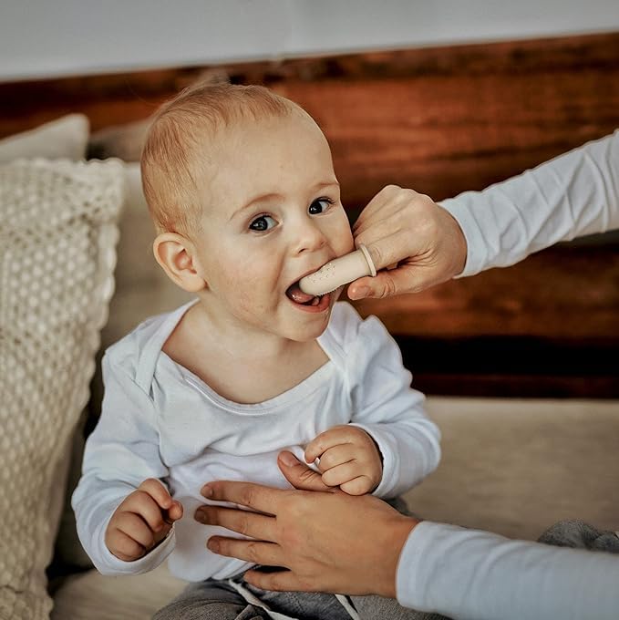 Silicone Squeeze Feeding Bottle with Spoon