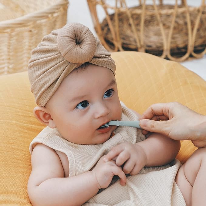 Silicone Squeeze Feeding Bottle with Spoon